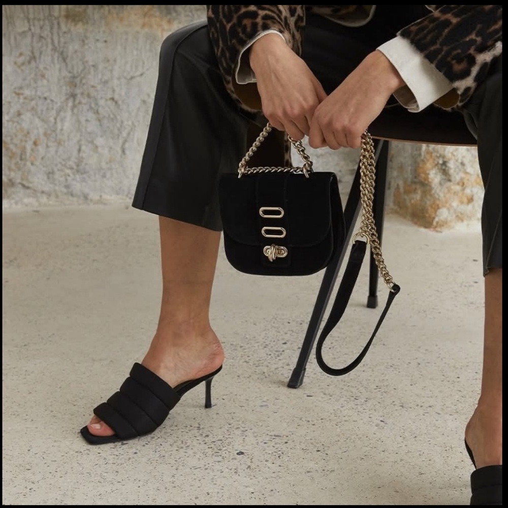 TILA MARCH PARIS  Black LEATHER MANON Mini Crossbody ❤️❤️❤️🎀